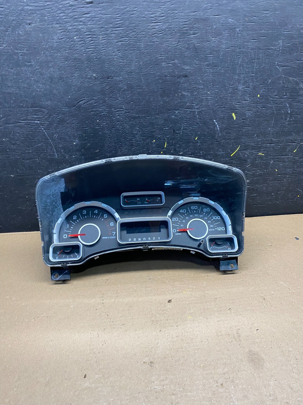 2007 to 2014 Ford Expedition Speedometer Cluster Gauge S6355 DG0