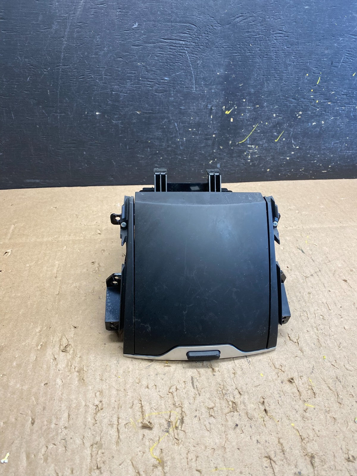 2011-2015 Hyundai Sonata Center Dash Storage W/Closing Lid 3S847-80000 T6072 PS0
