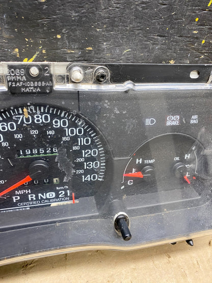 2001 to 2005 Mercury Grand Marquis Speedometer Cluster Gauge u5276 DG2
