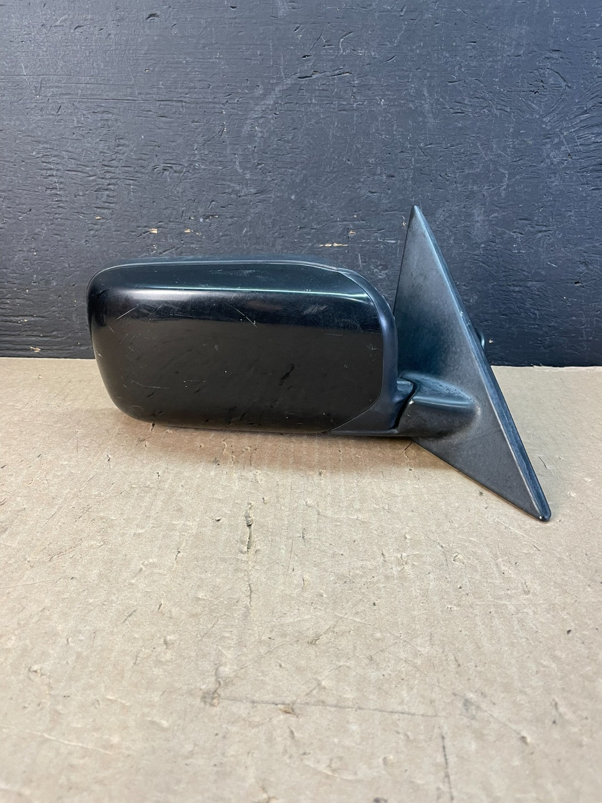 1992 to 1996 BMW 325i Right Passenger Side View Door Mirror AD5908 DW0