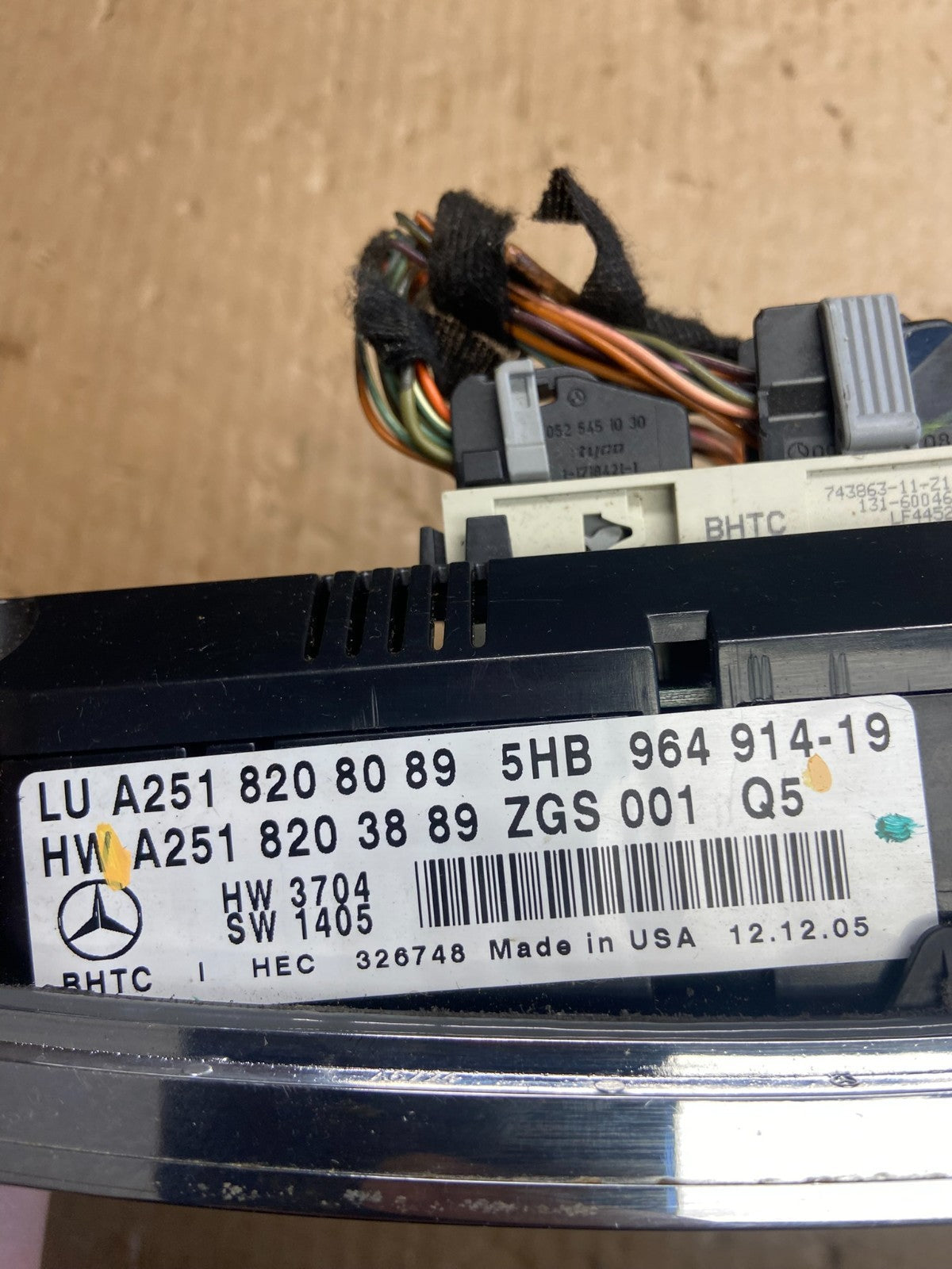 2006 to 2010 Mercedes W251 R350 AC Temp Heater Climate Control AE3844 DG5