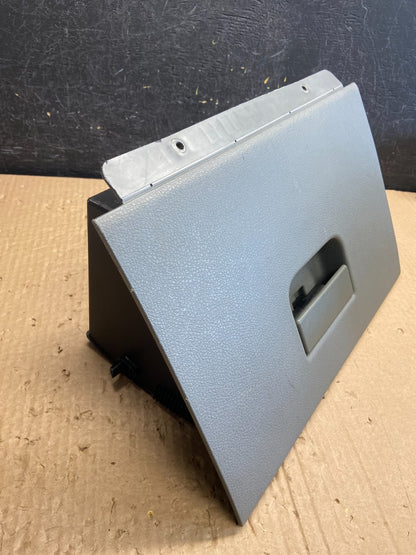 2004 to 2008 Ford F-150 Front Right Passenger Storage Glove Box af6379 DG2