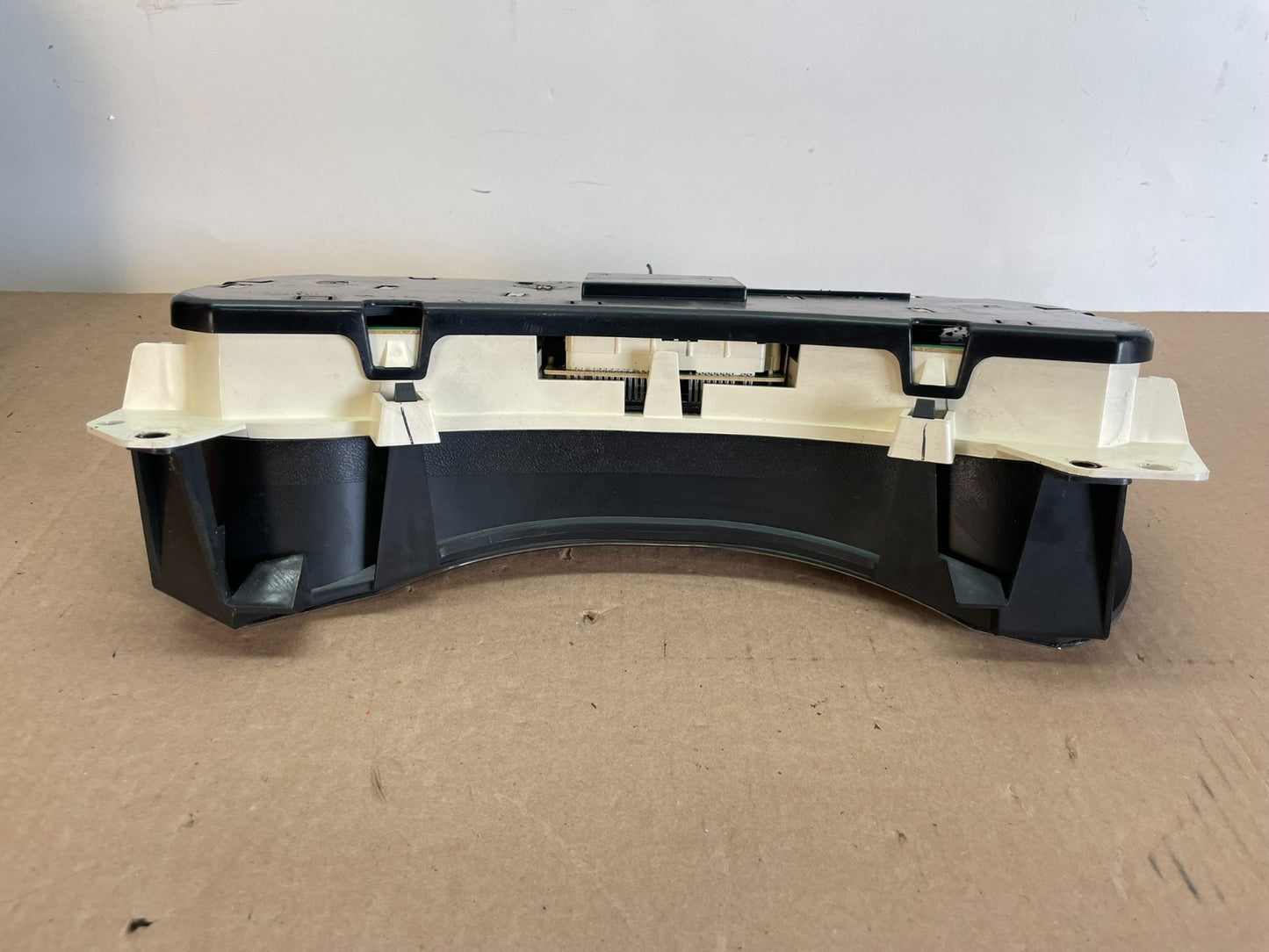 2000-2002 Silverado/Sierra/Yukon/Tahoe Speedometer Instrument Cluster AG2523 DG4