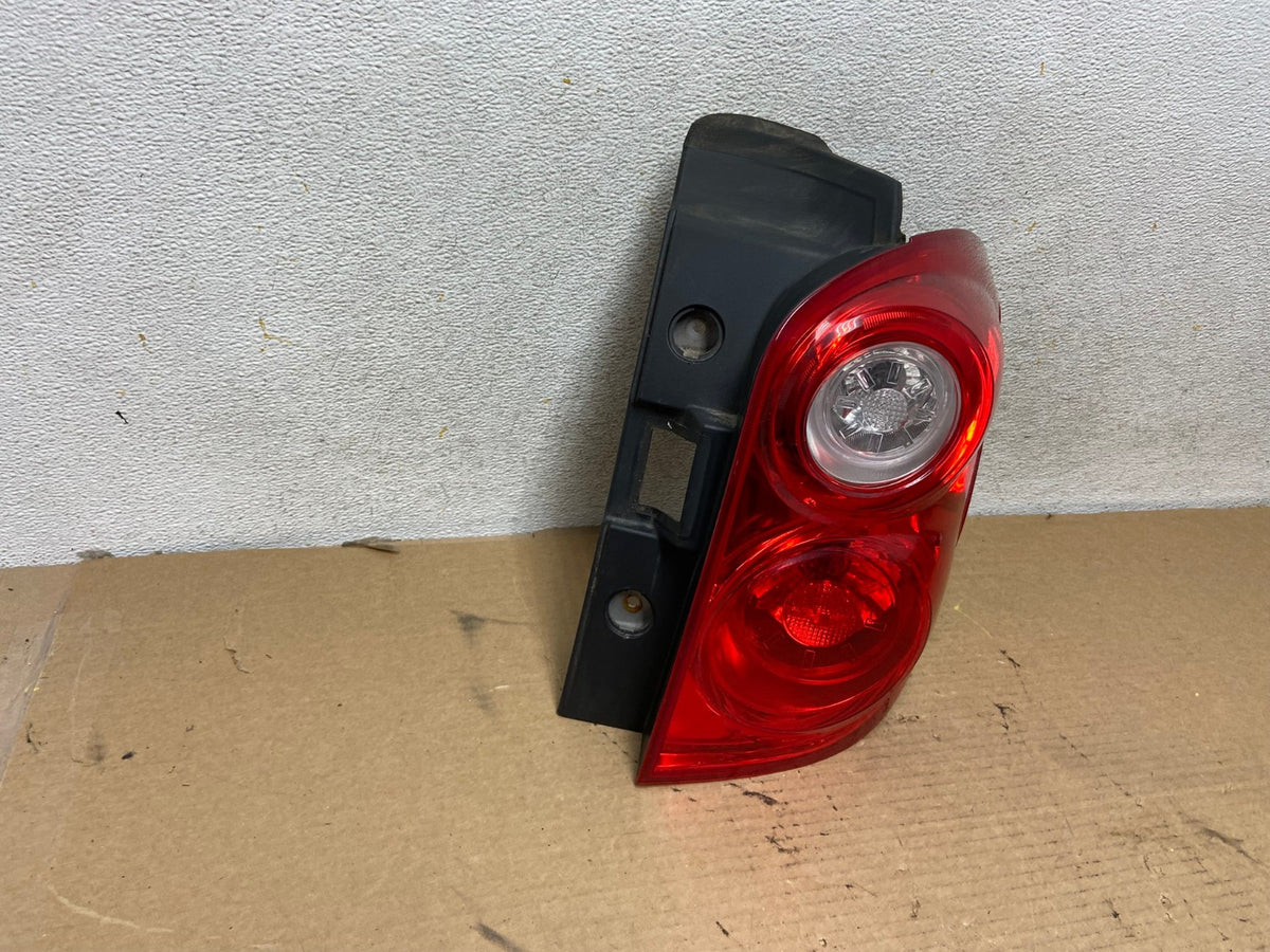 2010 to 2015 Chevrolet Equinox Right Passenger Rh Side Tail Light AH4214 LK1