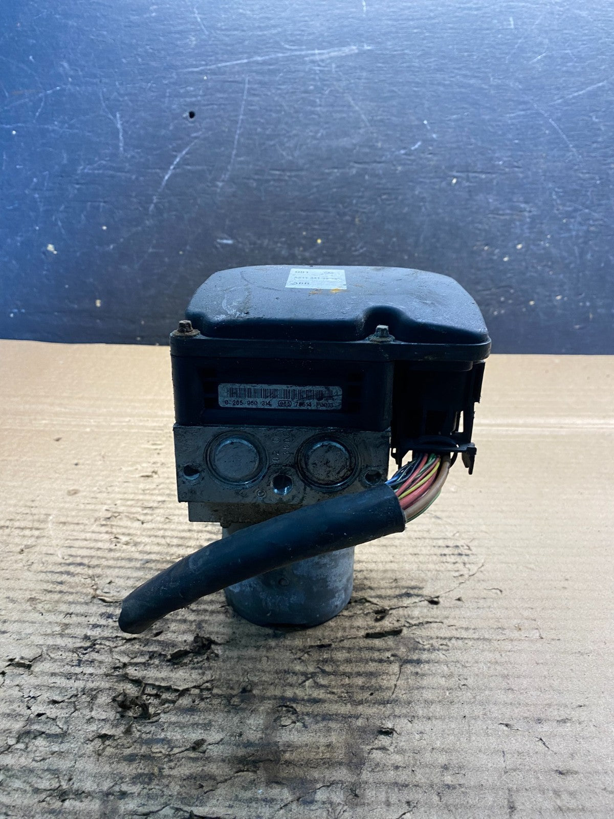 2006 to 2009 Mercedes E350 ABS Anti Lock Brake Pump A2114311912 aa3329 DG1