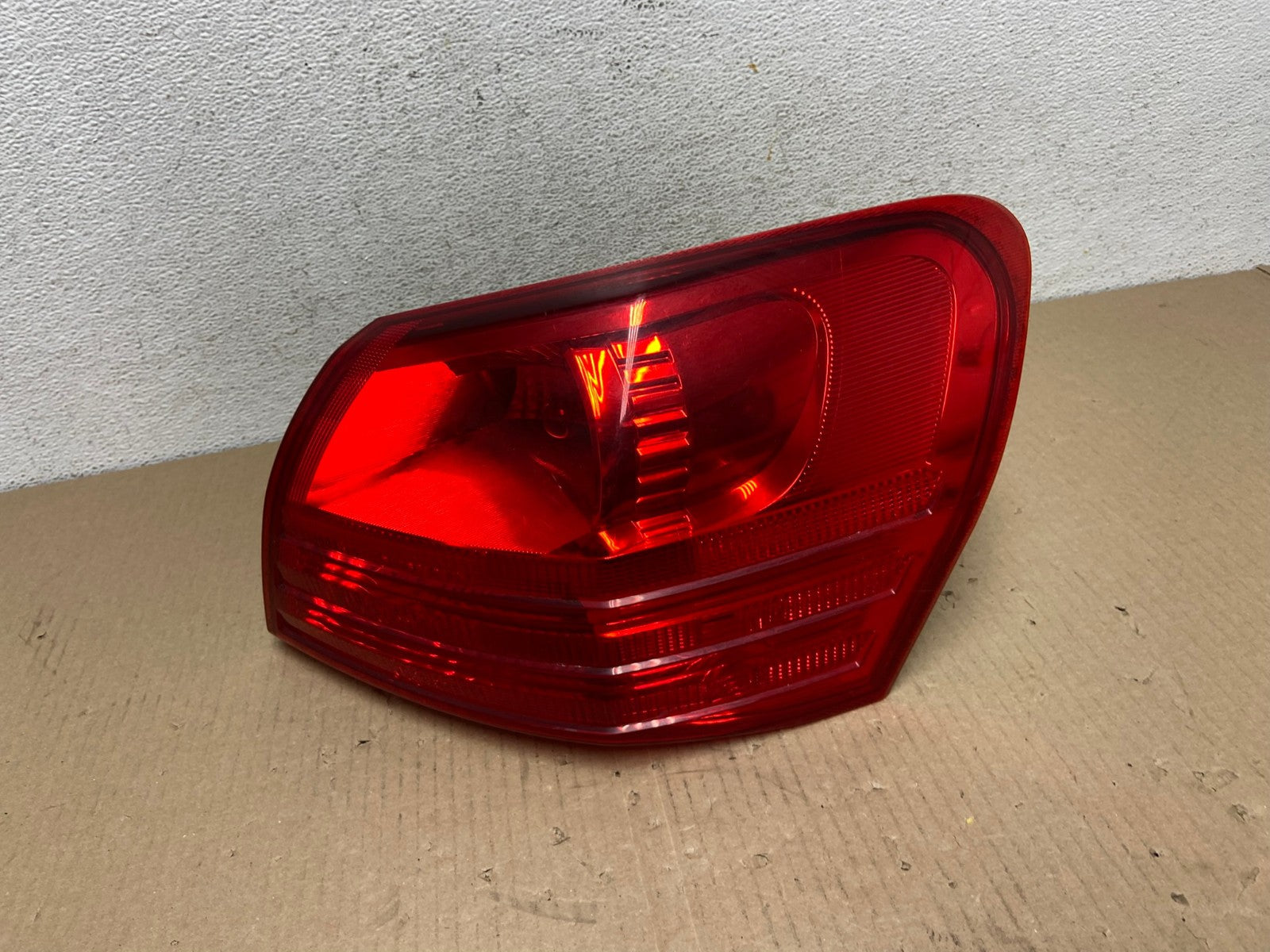 2008 to 2015 Nissan Rogue Right Passenger Rh Side Tail Light AE9544 LK0