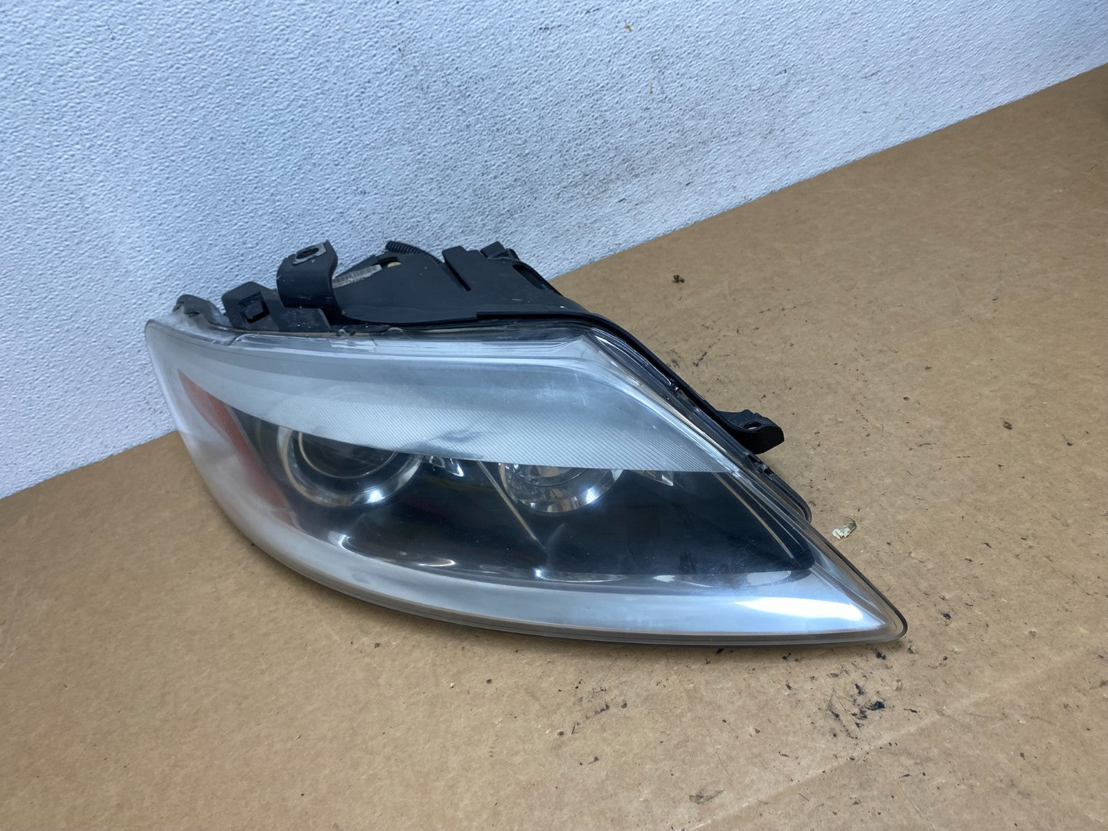 2007- 2009 Audi Q7 Right Passenger RH Side Xenon Hid Headlight AD5228 DW1