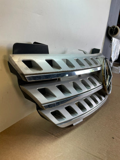 2006 to 2008 Mercedes ML-Class W164 Front Bumper Grille Grill AG2837 DW2
