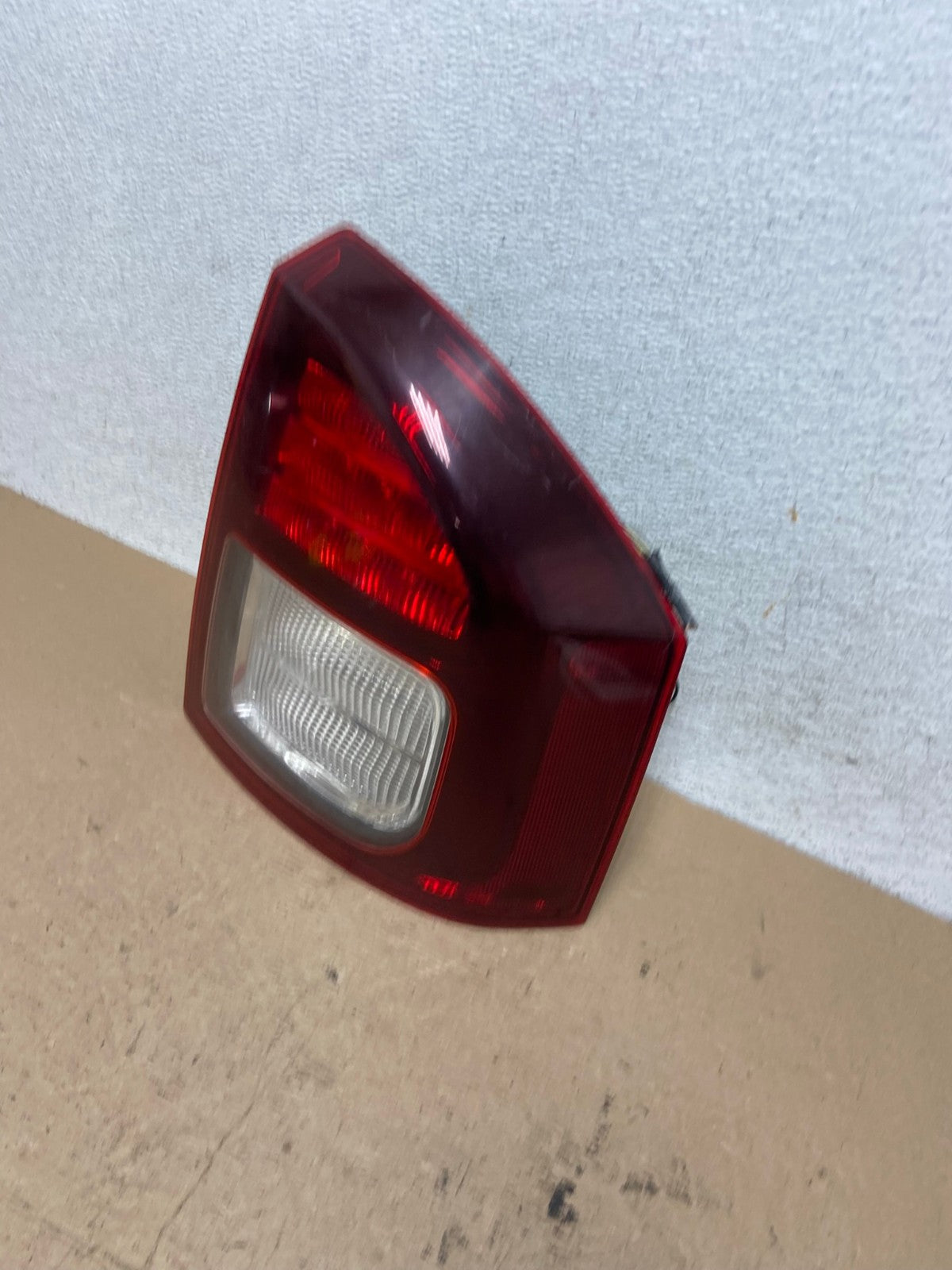 2014 - 2017 Jeep Compass Right Passenger Side Tail Light AF4908 LK1