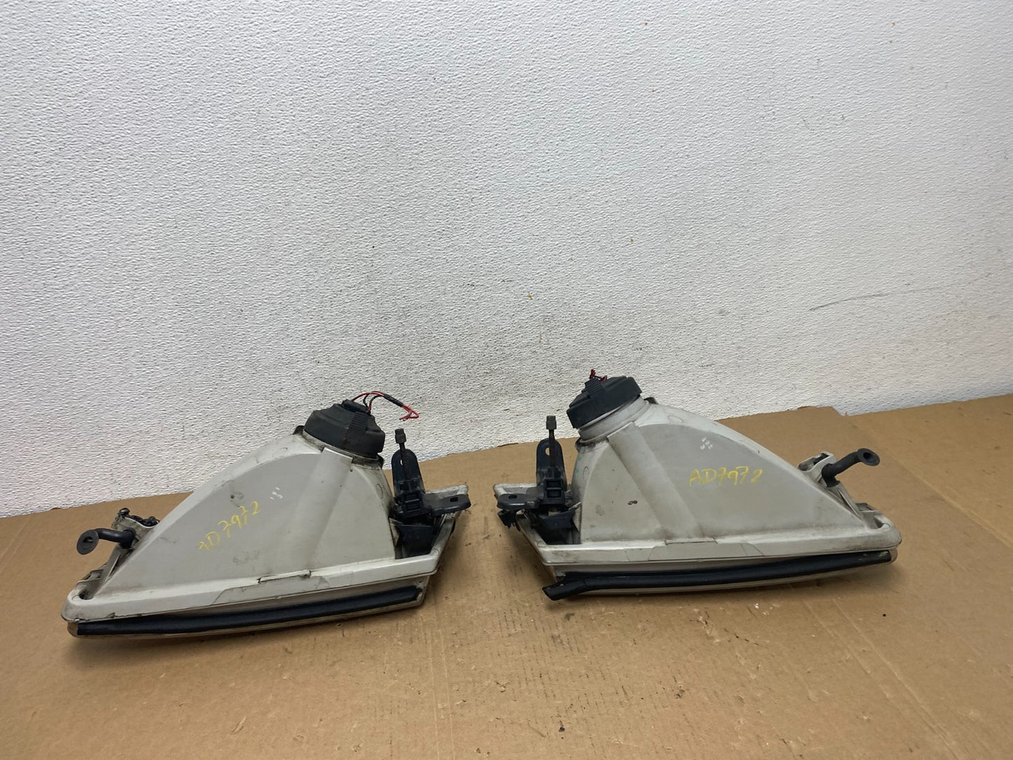 1997 1998 1999 Toyota Camry Left+Right Side Set Halogen Headlights AD7972 DW7