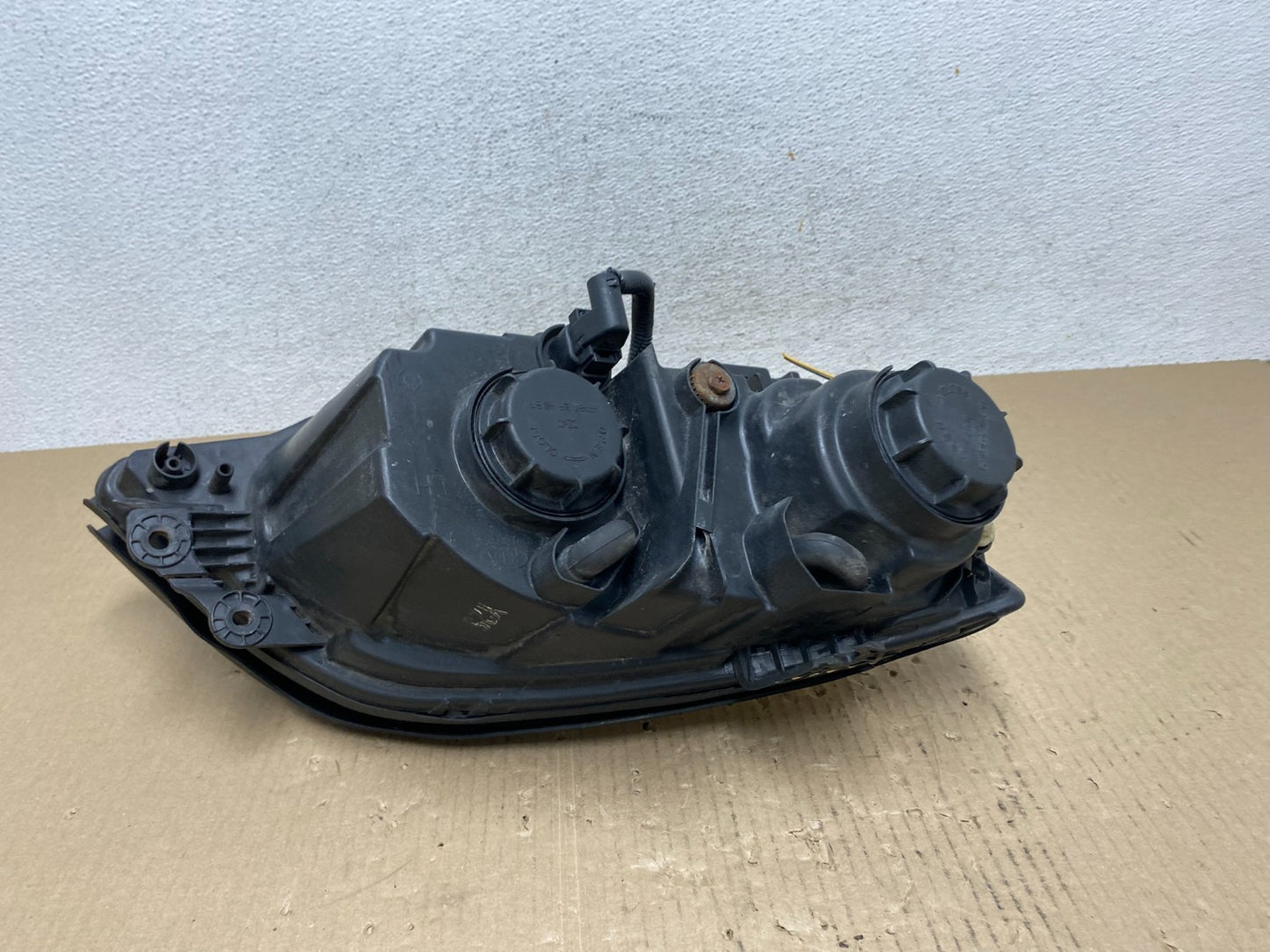 2007 2008 2009 Kia Sorento Left Driver LH Side Headlight Halogen AE7059 DW6