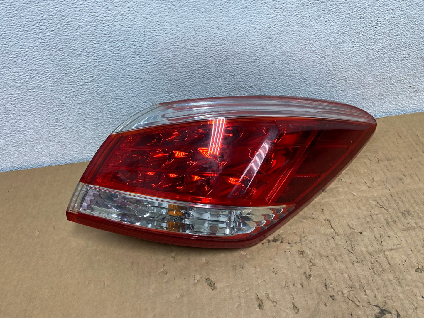 2011 - 2014 Nissan Murano Right Passenger Side RH Tail Light AC8216 LK0