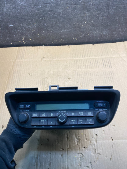 2005 to 2010 Honda Odyssey Am Fm Cd Player Radio Receiver W1545 DG0