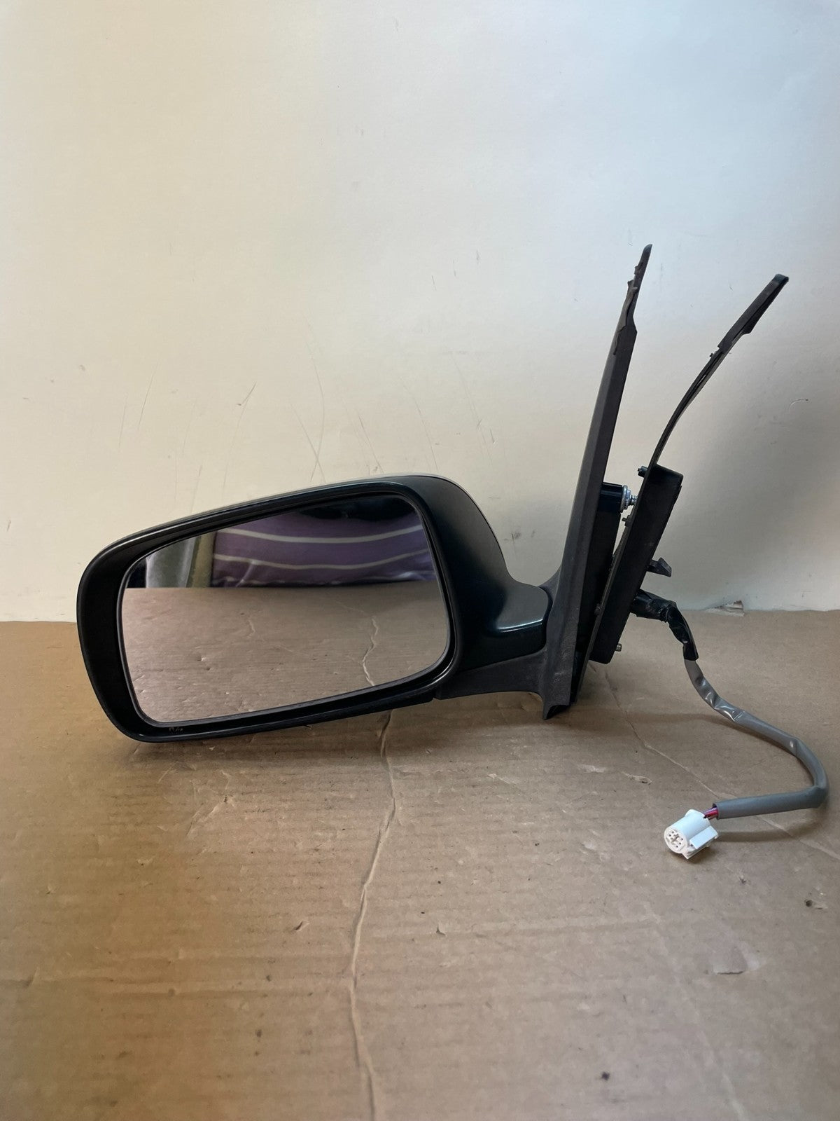 2004 to 2009 Toyota Prius Left Driver Side View Door Mirror AI0464 DG9