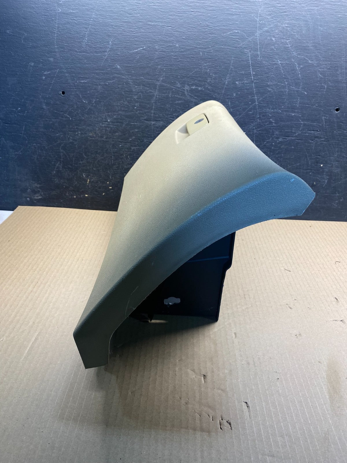 2008 to 2017 Buick Enclave Glove Box Compartment AH7427 DG2