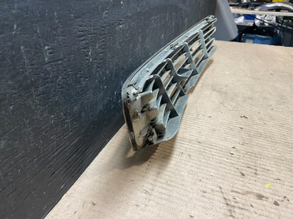 2004 Lexus ES330 Front Upper Grill Grille E4721 OEM DG15
