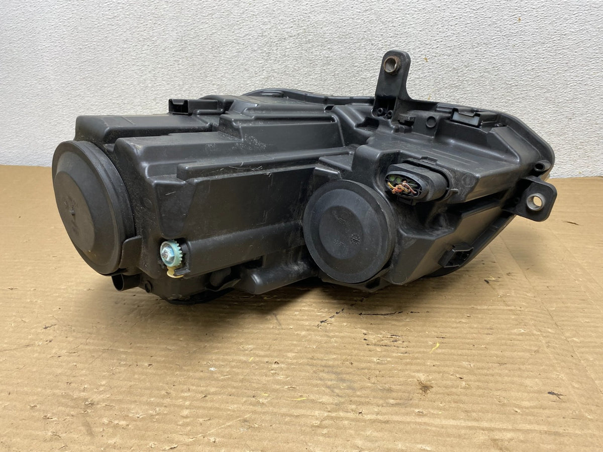 2012 to 2016 Volkswagen Eos Right Passenger Side Headlight AG9052 PS6