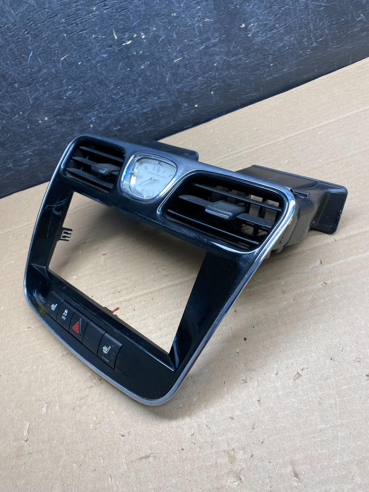 2011-2014 Chrysler 200 Dash Radio Bezel Trim Clock Hazard Bezel AG5191 DG4