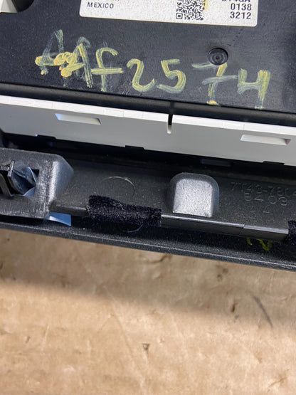 2007 - 2010 Ford Edge Heater Climate Control Radio Control Dash Bezel af2574 DG8