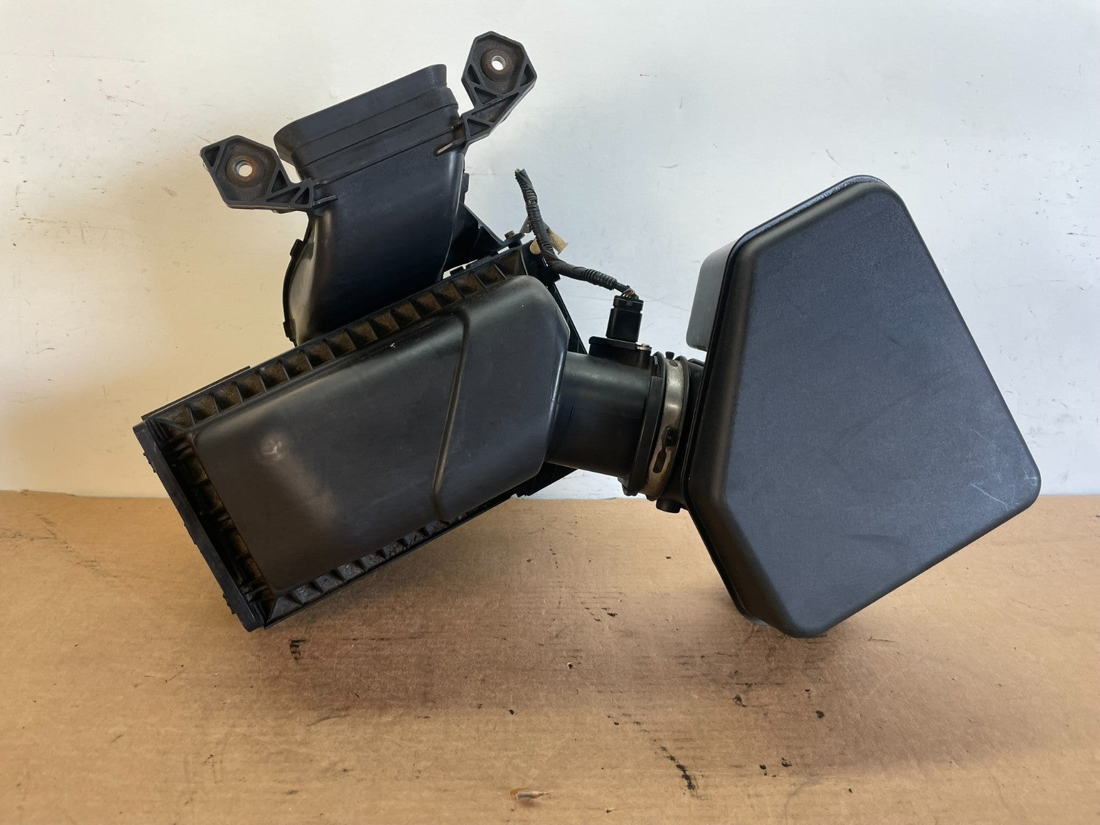 2012- 2014 Ford Edge Lincoln MKX 3.5L Air Cleaner Filter Resonator Box AF8829 DG0