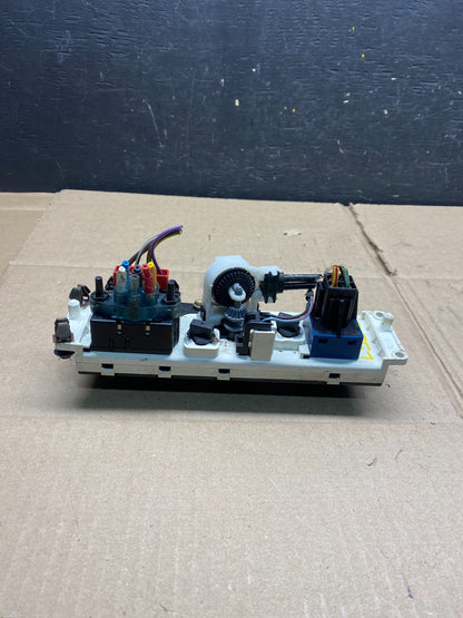 1995 to 1997 Ford Crown Victoria A/C Control L52305