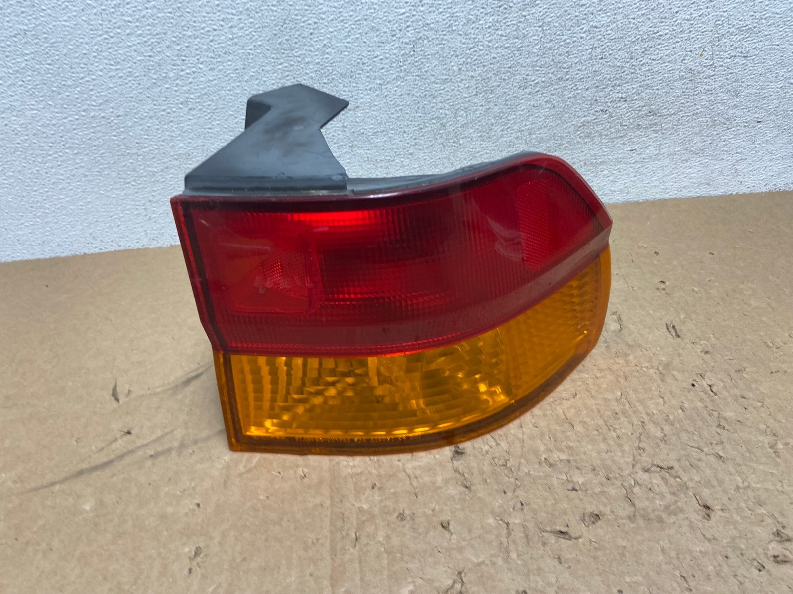 2002 2003 2004 Honda Odyssey Right Passenger Side Tail Light AG1258 LK0