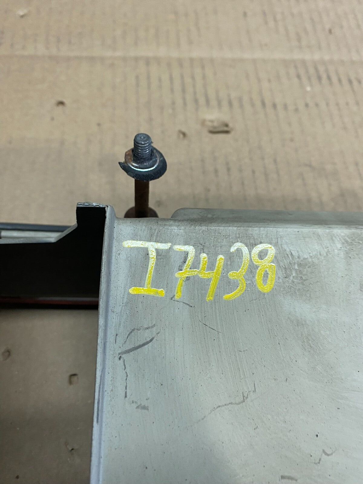 1987 - 1993 Cadillac Allante Center Tail Light License Plate Holder i7438 PS7