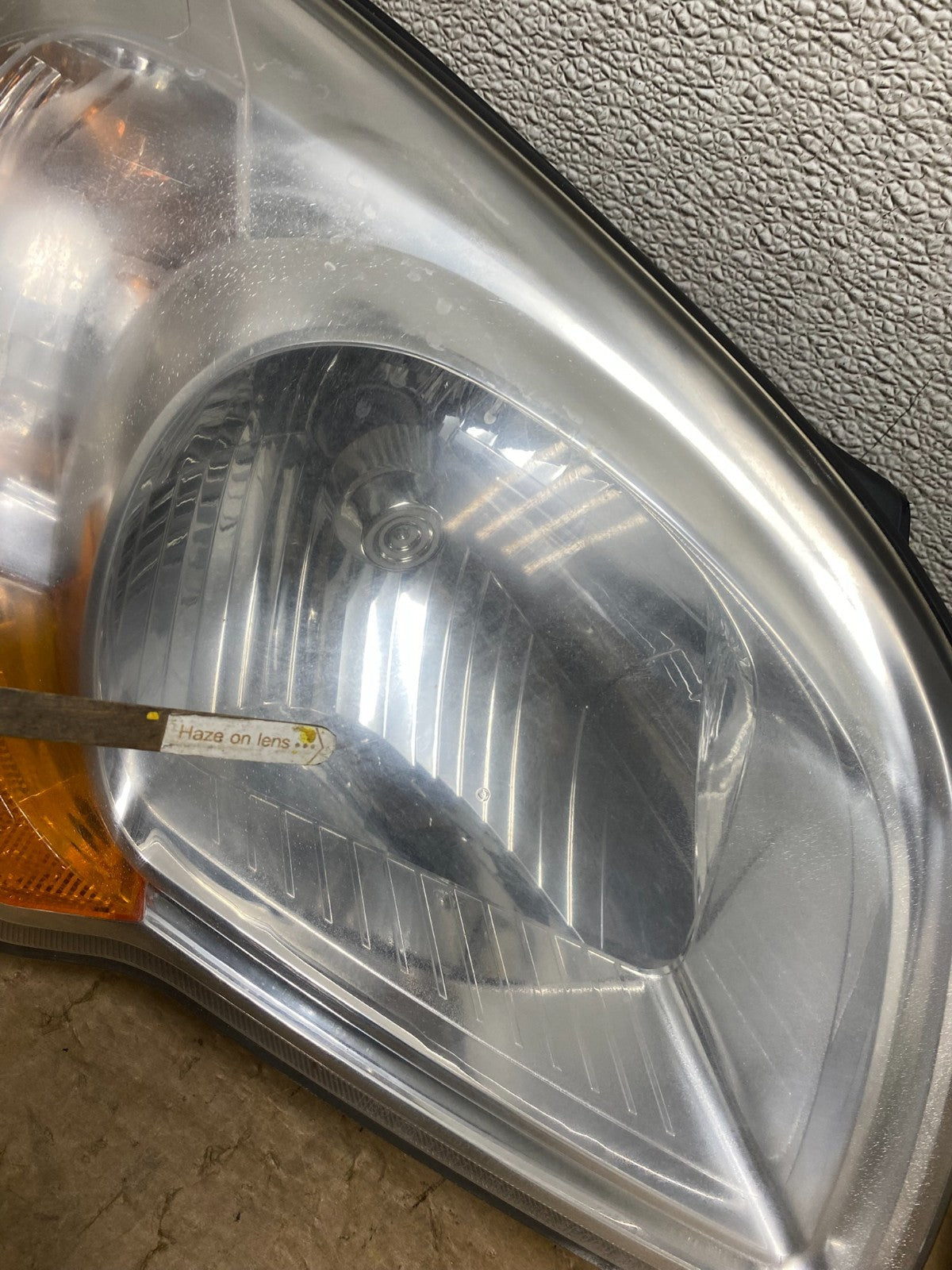 2007 to 2010 Kia Sportage Left+Right Halogen Headlights Oem V6250 DW9
