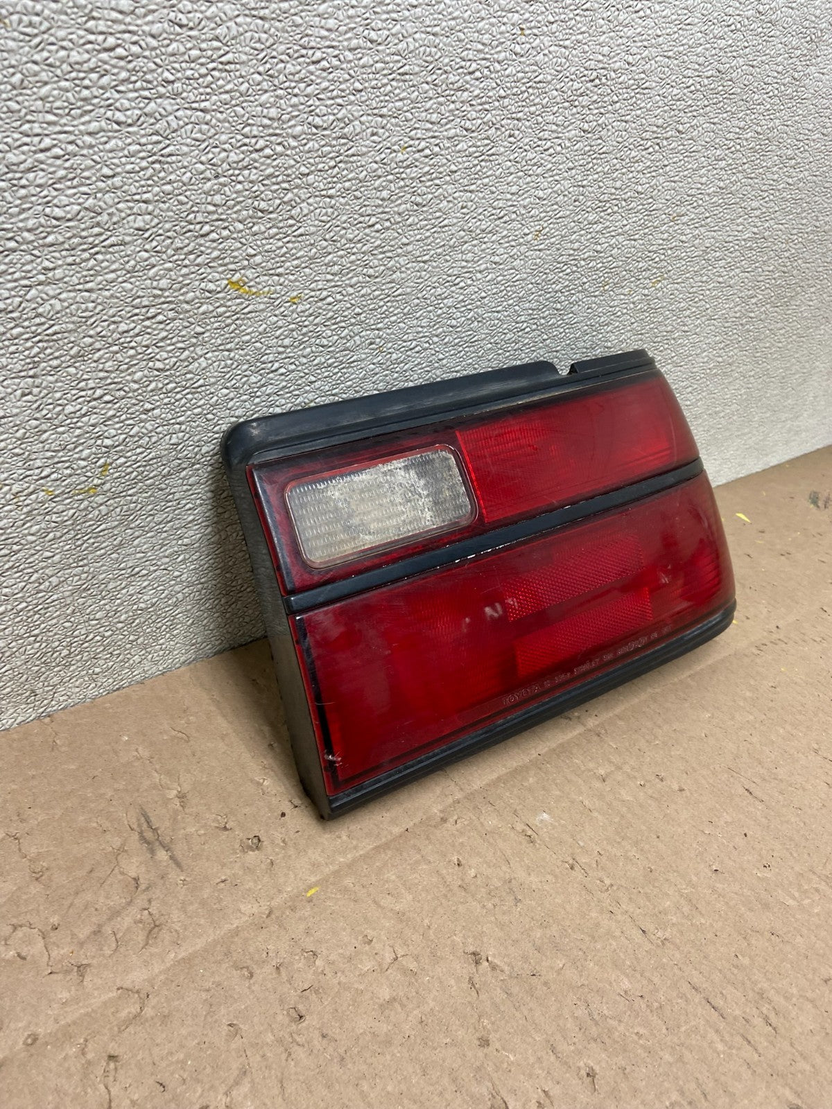 1988 - 1992 Toyota Corolla Right Passenger RH Side Tail light aa0464 DG2