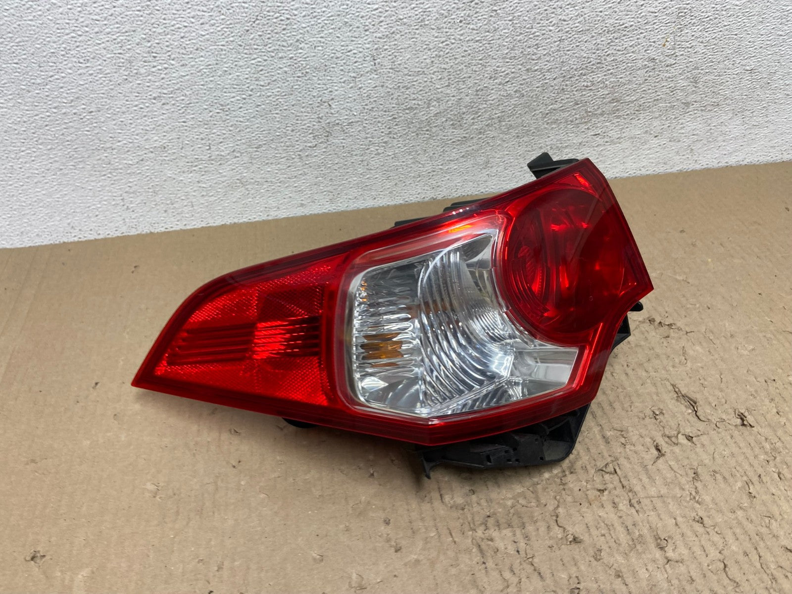 2009 to 2010 Acura Tsx Sedan Left Driver Lh Side Tail Light AF2865 LK2