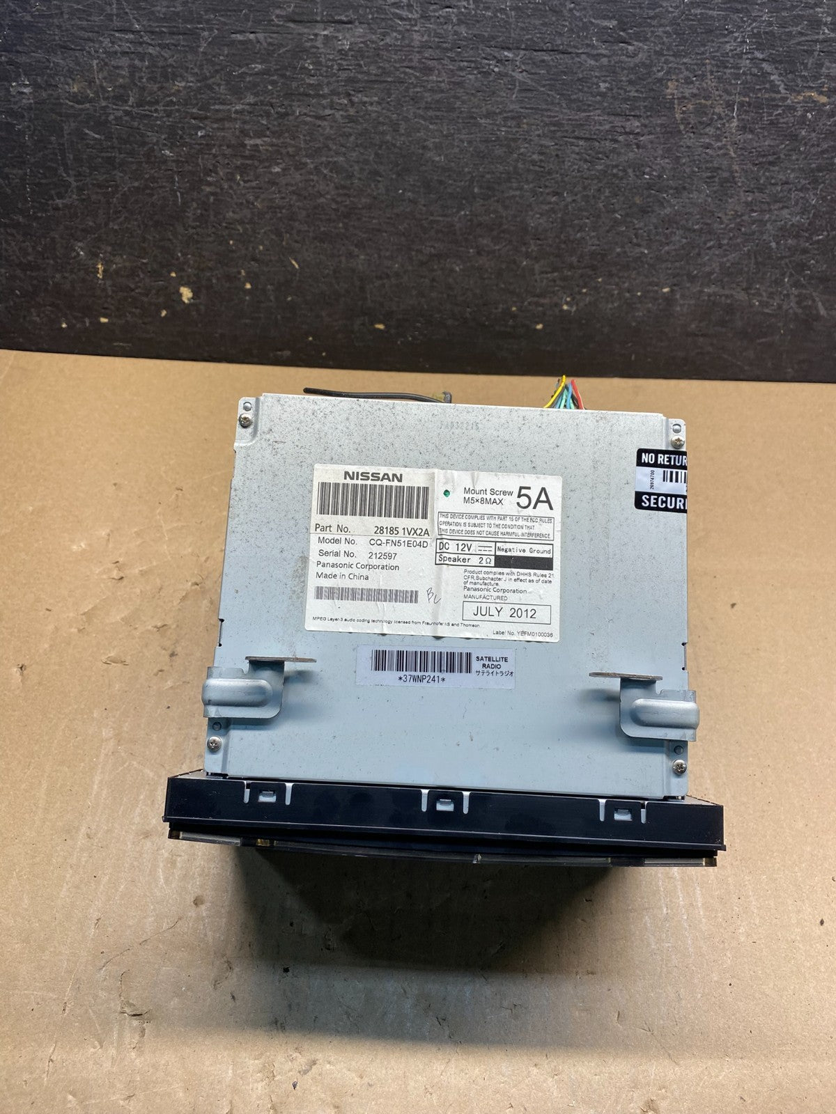 2013 to 2015 Nissan Rogue 28185-1VX0A Radio Receiver AM FM CD AI7422 DG3