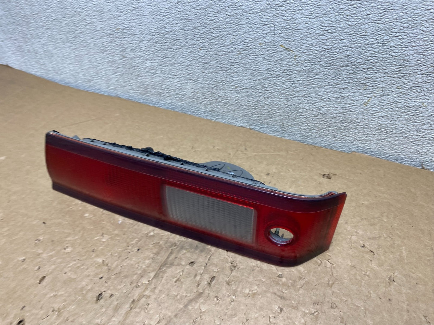 1997 1998 1999 Toyota Camry Tail Light Inner Right Passenger Oem V0270 DW1