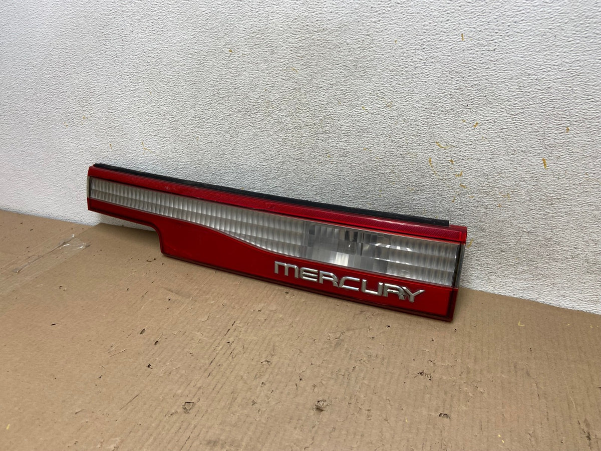 1996 to 1998 Mercury Villager Right Passenger Side Inner Tail Light AH59142