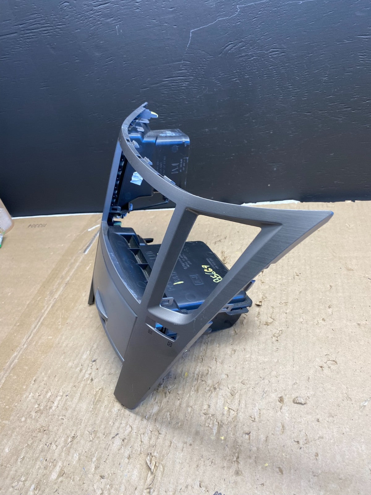 2010 - 2014 Subaru Legacy Radio Console Dashboard Center Panel Trim ab5669 DG3