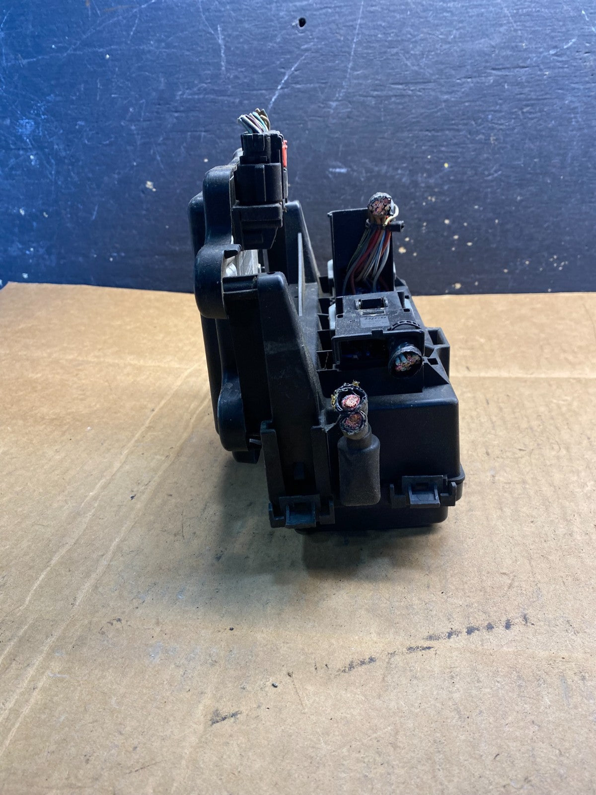 2006 Jeep Grand Cherokee Commander Fuse Box Relay Body Module BCM AB3647 DG2