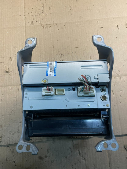 2006 to 2009 Toyota Prius OEM Radio AM/FM CD Player Oem X8477DG9