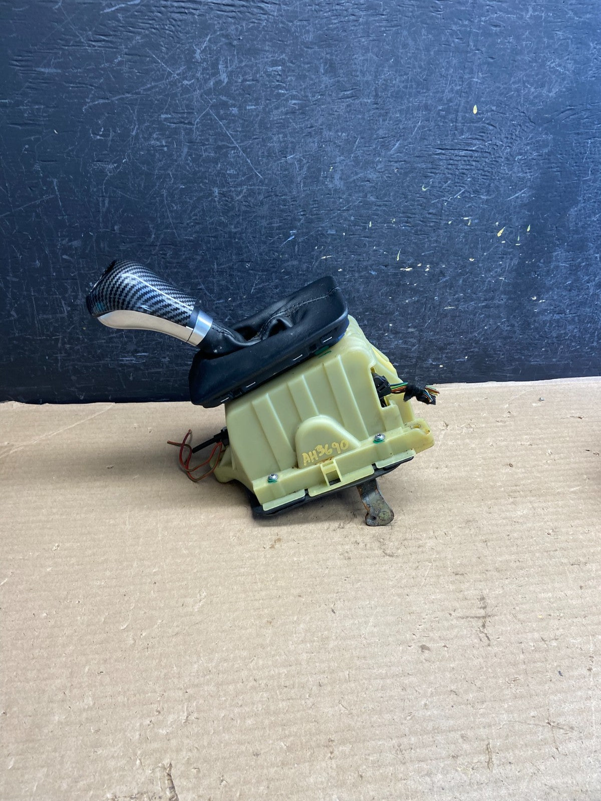 2008 - 2011 Mercedes W204 C350 C300 C250 Center Console Shift Shifter AH3690 DG1