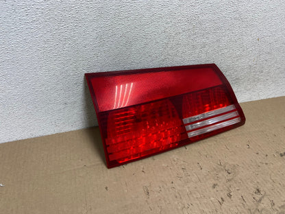 2004 - 2005 Toyota Sienna Left Driver LH Side Inner Tail Light AG6548 LK2