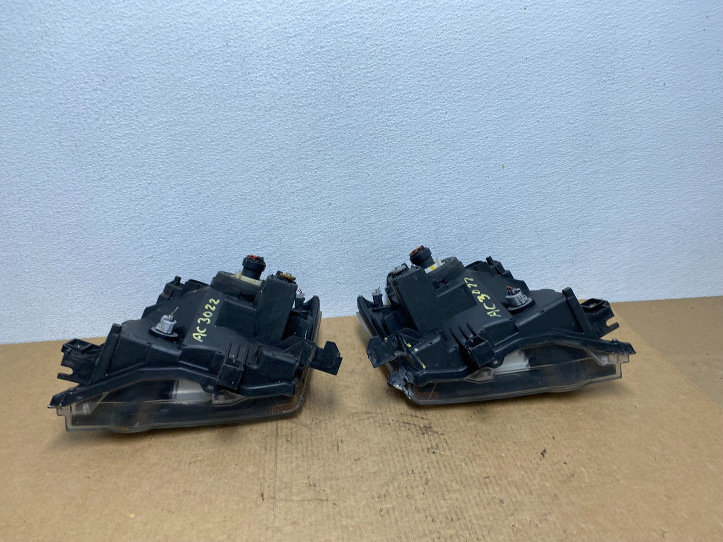 2005-2015 Nissan Xterra Left+Right Side Set Headlights OEM AC3022 DW7
