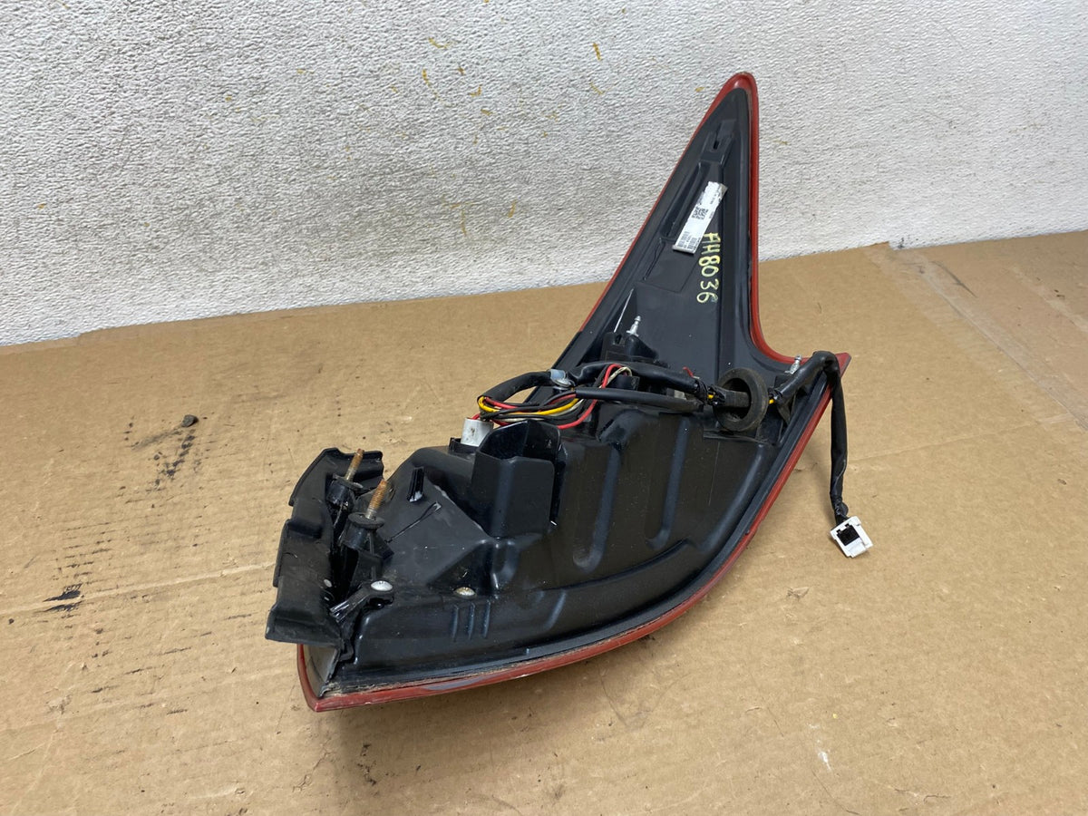 2016 2017 2018 Nissan Altima Left Driver LH Side Tail Light AH8036 LK5