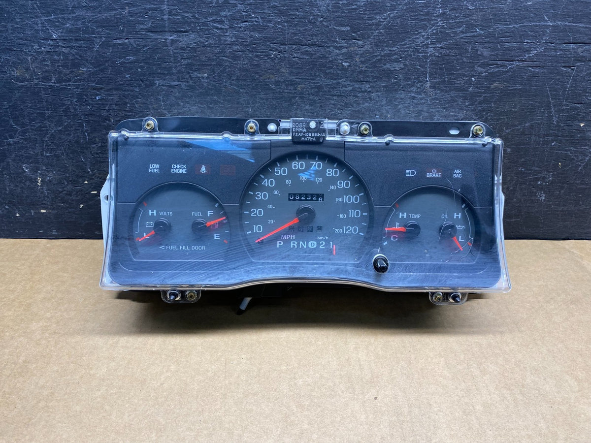 2003 to 2005 Mercury Grand Marquis Speedometer Instrustment Cluster AH7155DG0