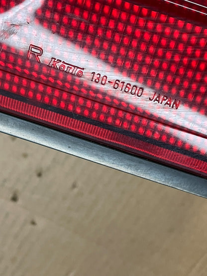 1992 to 1995 Mazda Protege Center Tail Light Tail Panel Y1760 PS8