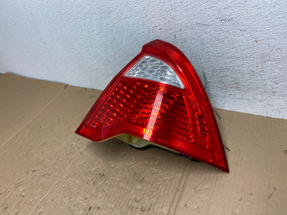 2010 2011 2012 Ford Fusion Right Passenger Side Tail Light AE9057 LK1