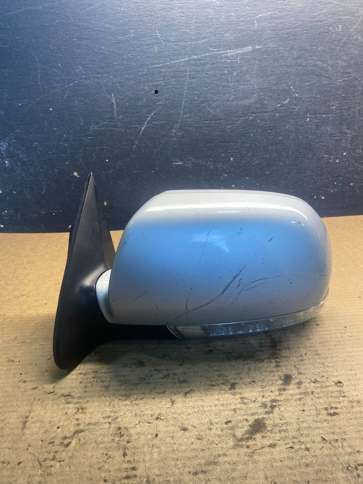 2007 to 2012 Hyundai Veracruz Left Driver View Turn Sgn Door Mirror AA0844 MS0