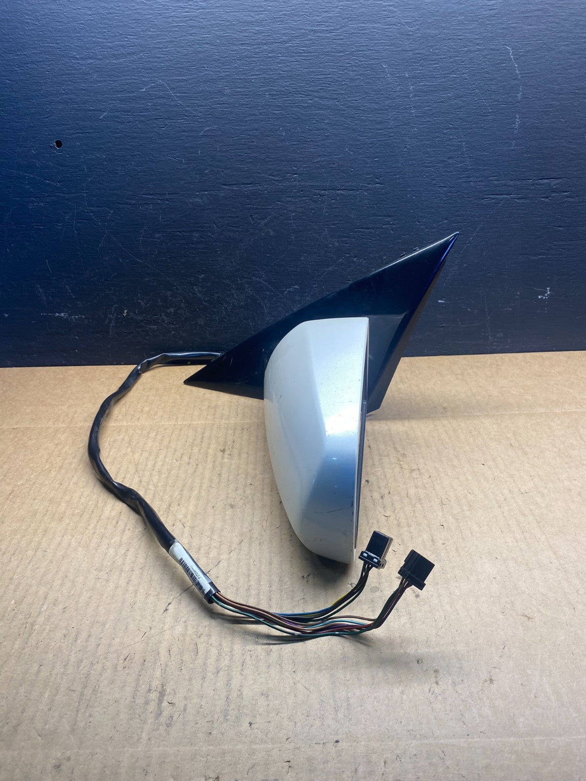 2005 to 2011 Cadillac STS Left Driver LH View Door Mirror AC2867 DW4