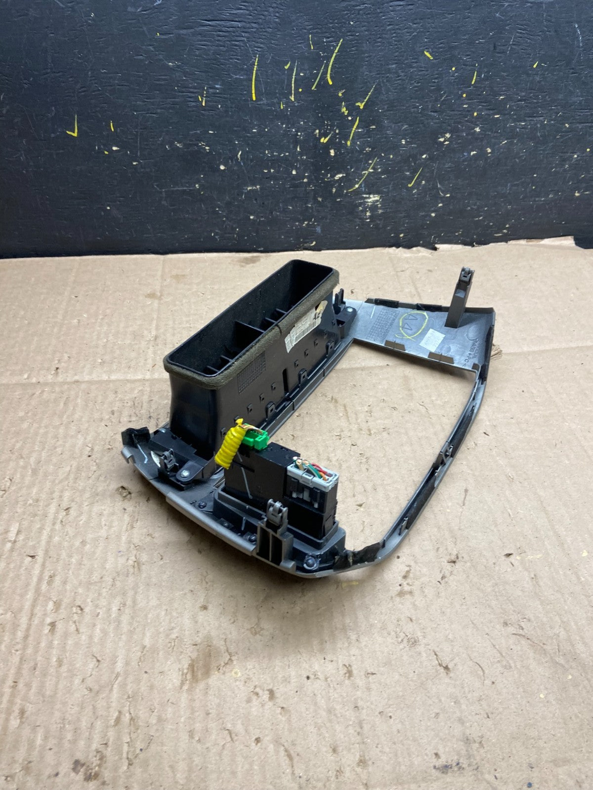 2006-2008 Honda Pilot Center Dash Radio Screen Display Trim Bezel Y5309 DG4