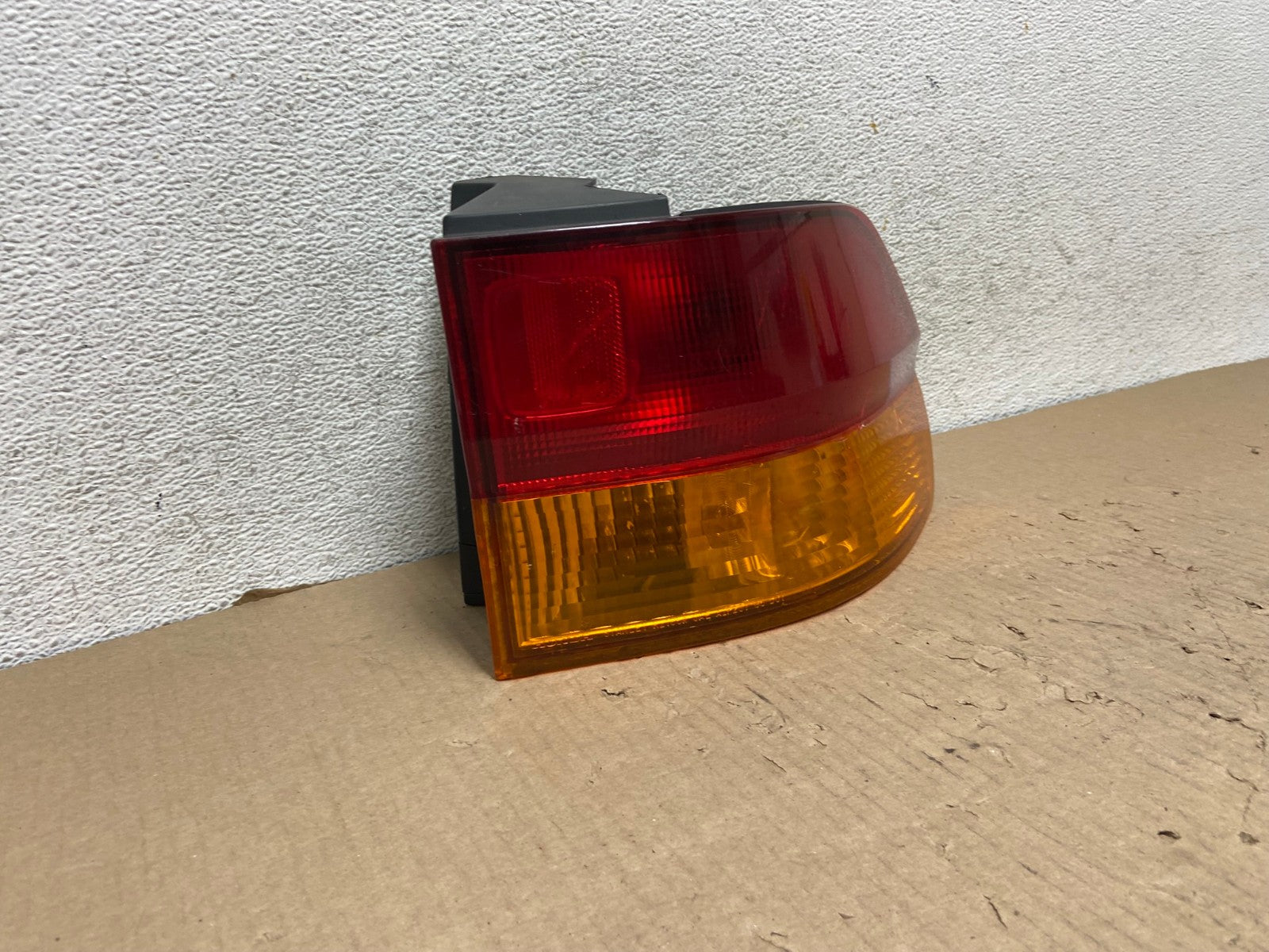 2002 2003 2004 Honda Odyssey Right Passenger Side Tail Light AG8035 LK1