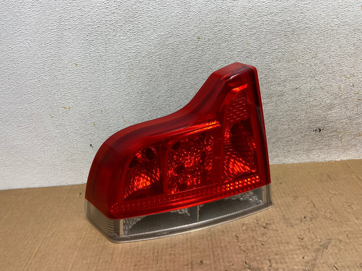2005 to 2009 Volvo S60 Left Driver LH Side Tail Light AI5520 LK0