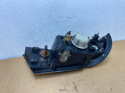 1998 to 2002 Lincoln Navigator Left Driver Lh Halogen Headlight AD2769 DW4