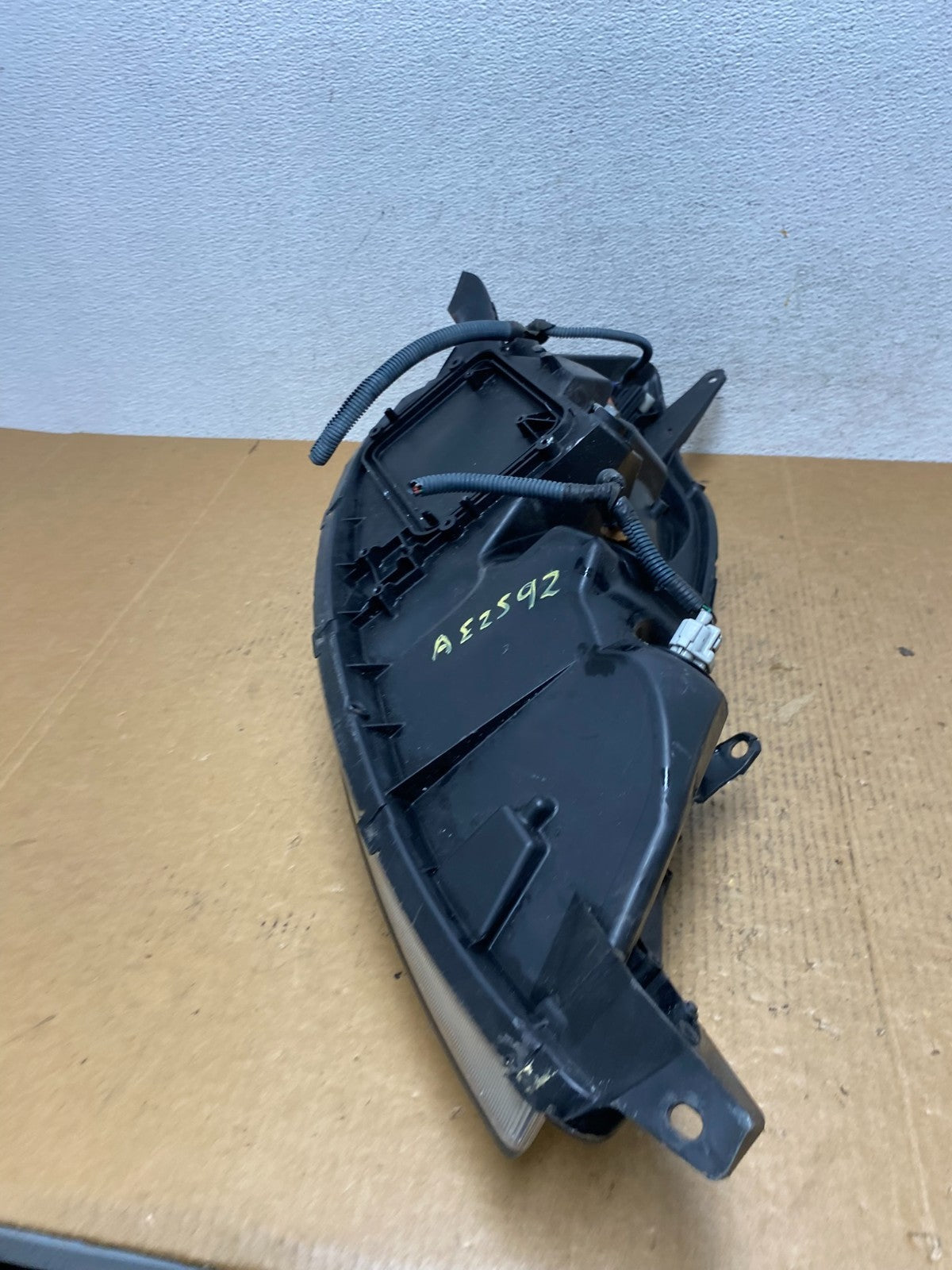 2006 to 2010 Toyota Sienna Left Driver Lh Side Headlight Halogen AE2592 DW6